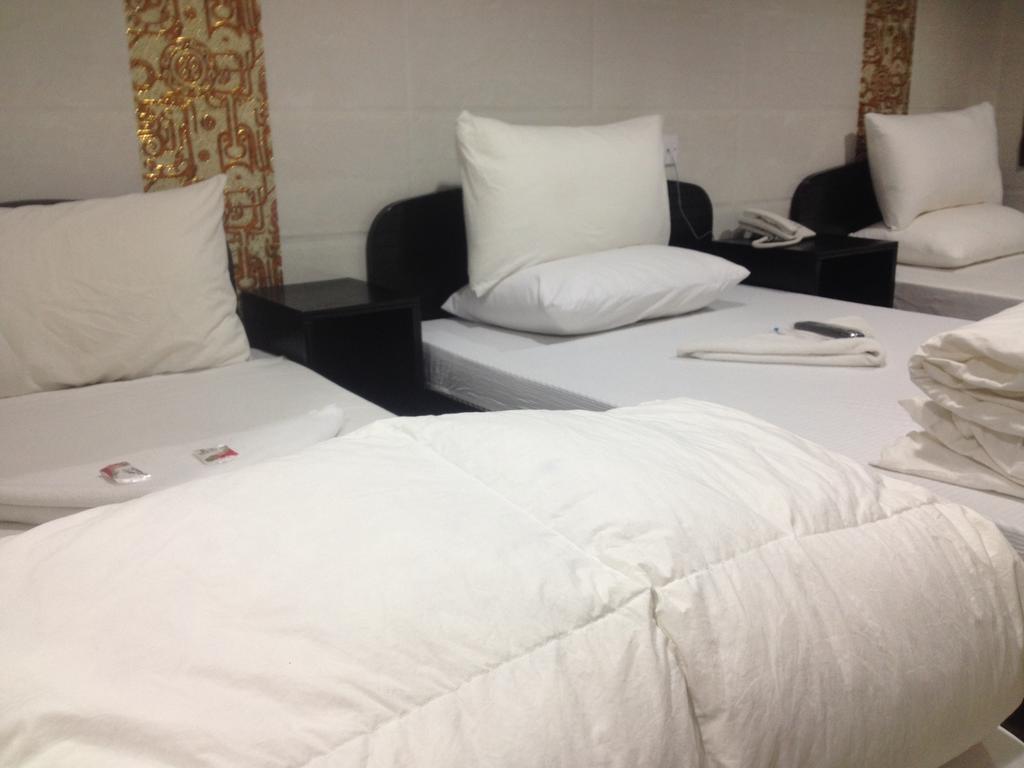 Manhattan Guesthouse Hong Kong Bagian luar foto